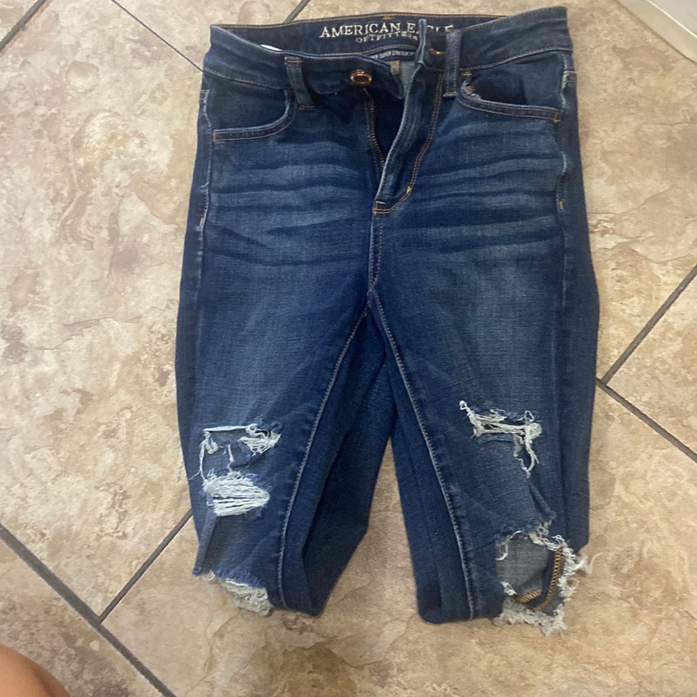 American eagle distressed skinny jeans super stench size 2